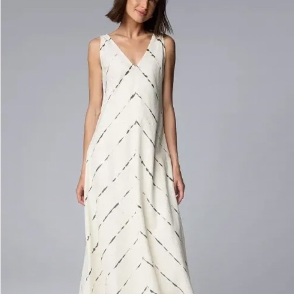 Simply Vera Vera Wang Ivory and Ebony Maxi Dress Linen blend.